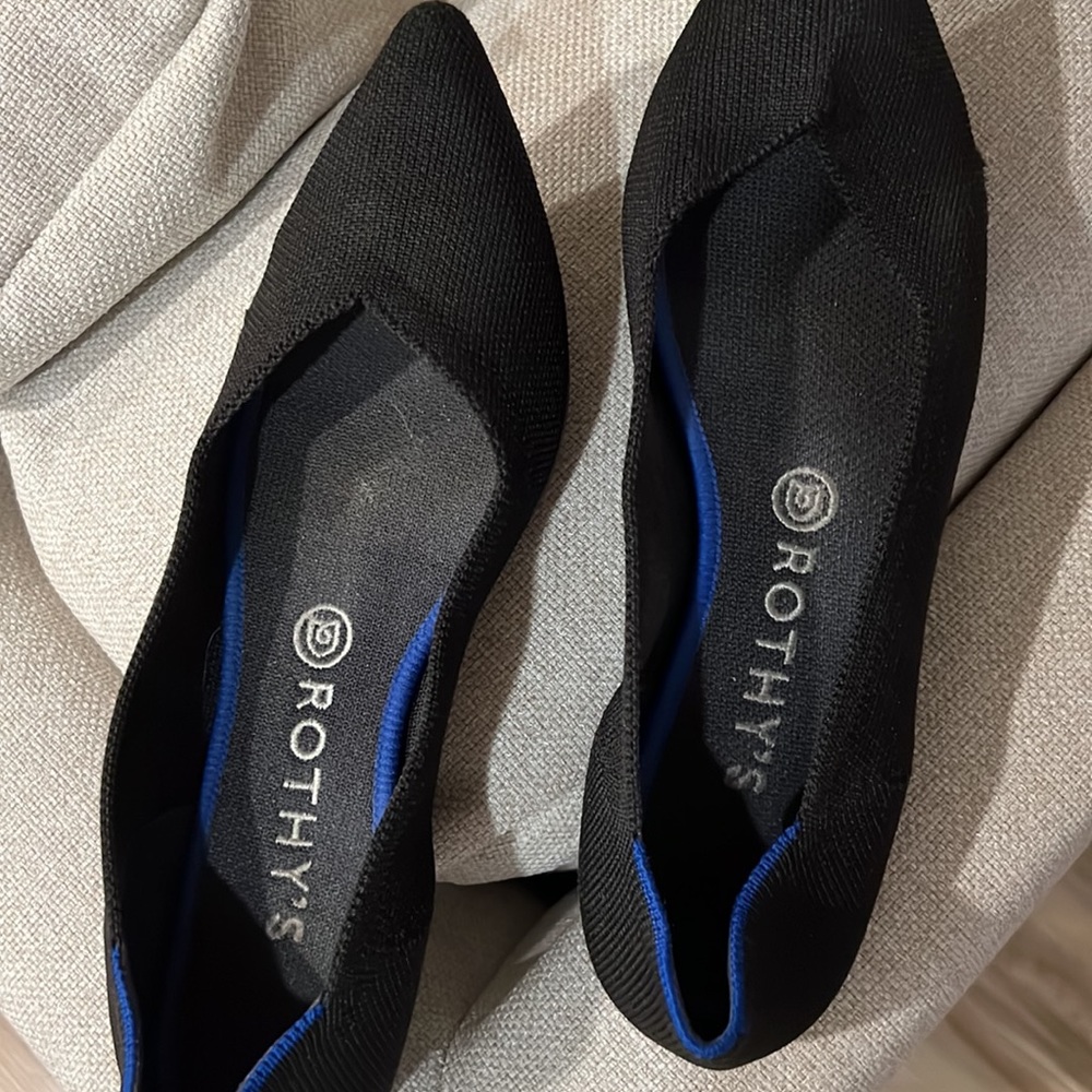 Black Rothy Point Size 9.5 - Picture 2 of 10